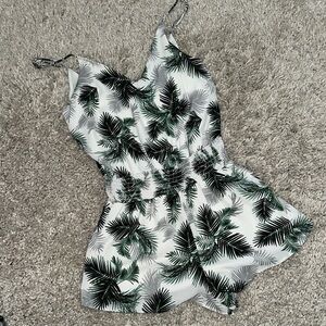 Used Women’s Tropical Leaf Print Romper